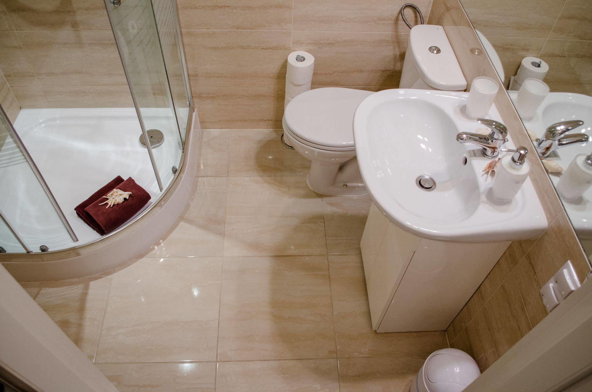 Royal Route 29 Comfort Guest house 3*
